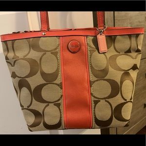 Authentic Coach shoulder purse